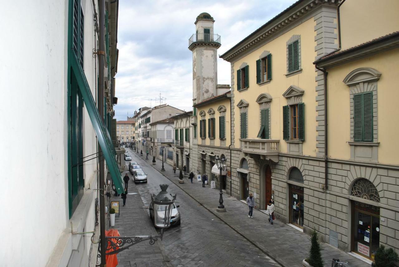Palazzo Guasti Appartamento Guido Prato  Exteriér fotografie